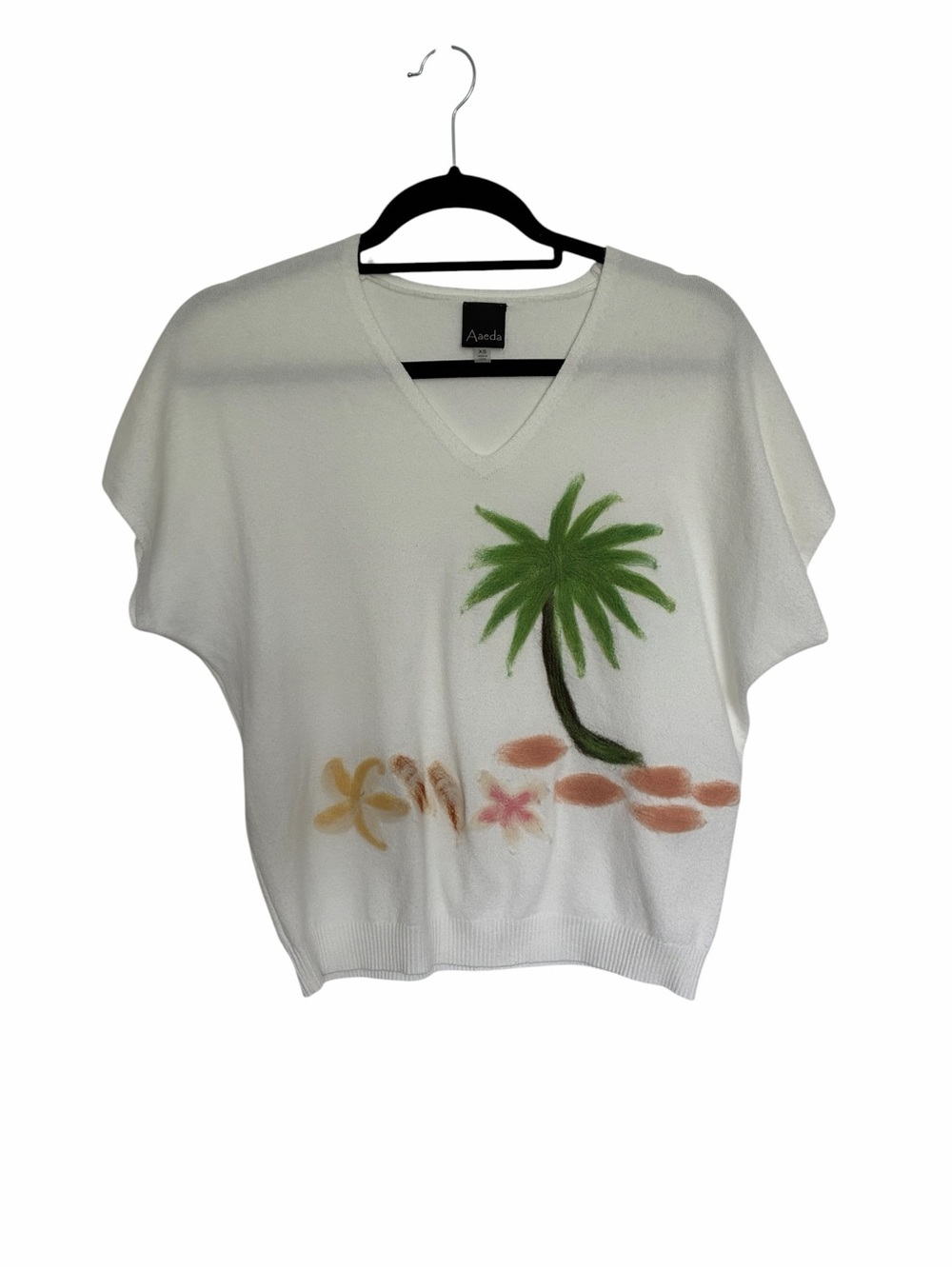 Aaeda White V-Neck Sweater with Green felt Palm Tree beach Motif oversized